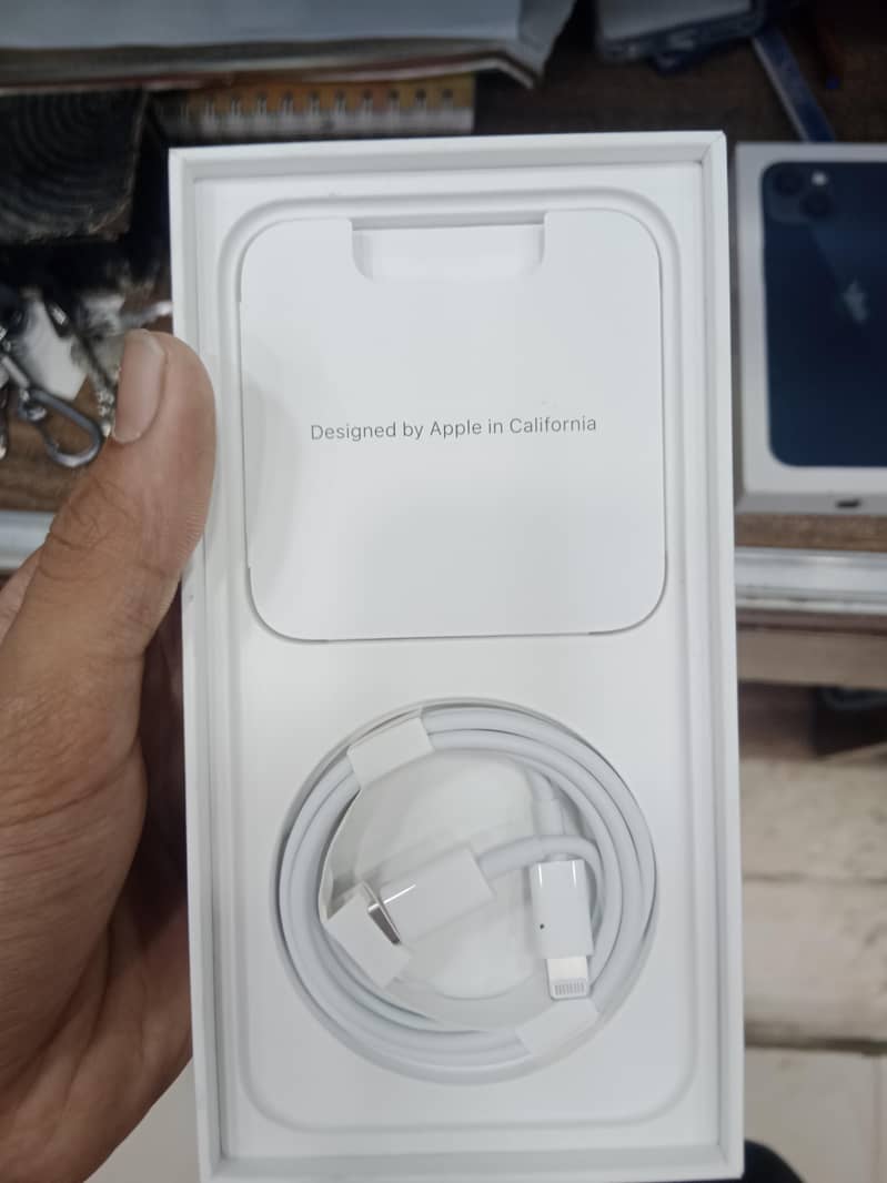 Apple iPhone 13 3
