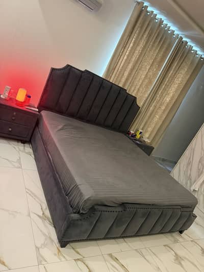 king size poshes bed