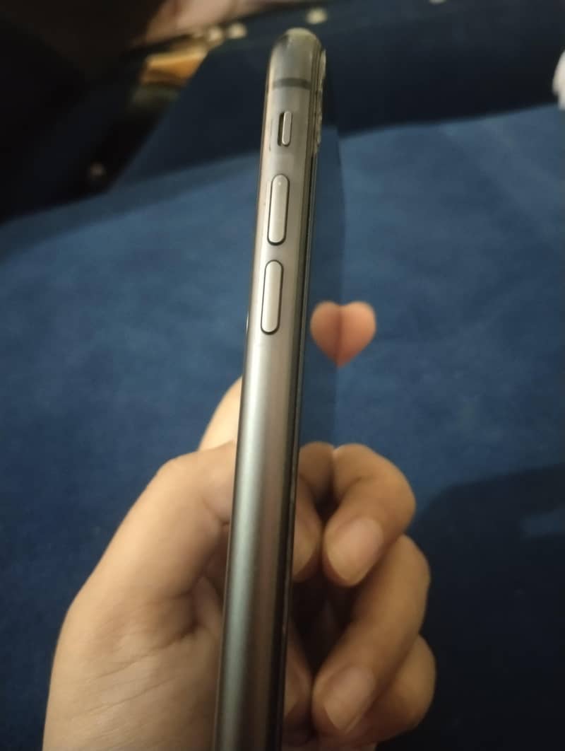 Apple iPhone 11 1