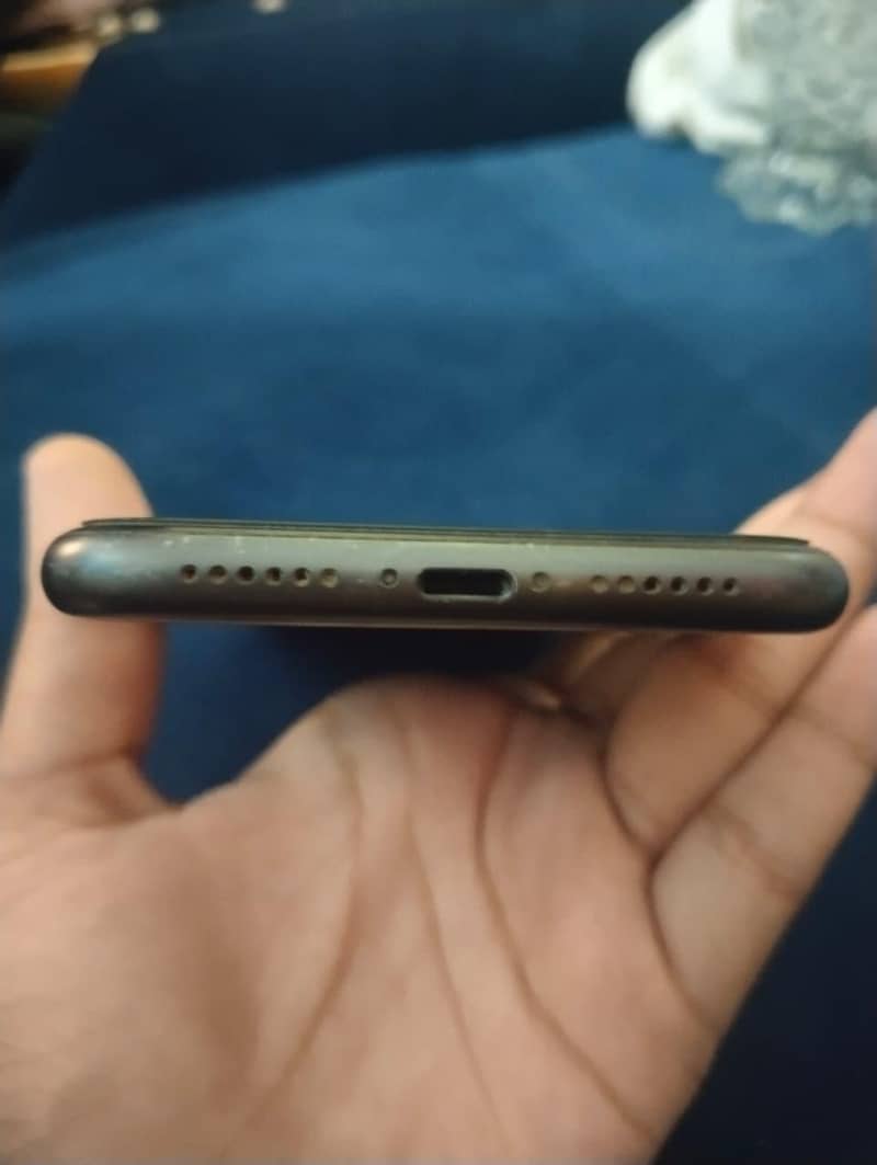 Apple iPhone 11 2