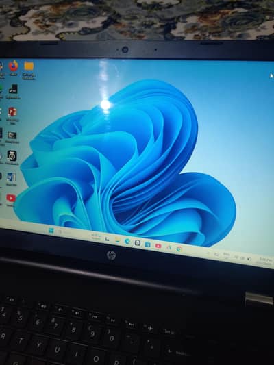 HP laptop i5 7th gen 8Gb 256Storage Lush Condition