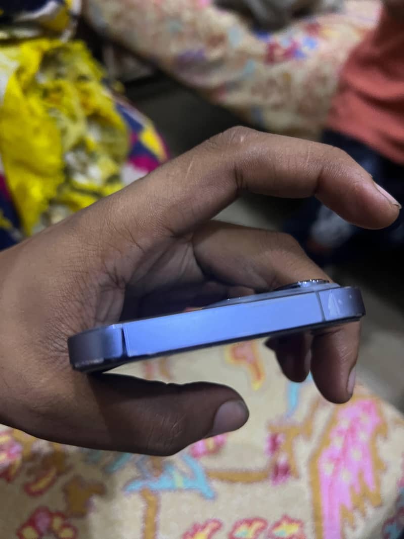 Apple iPhone 13 Pro 0