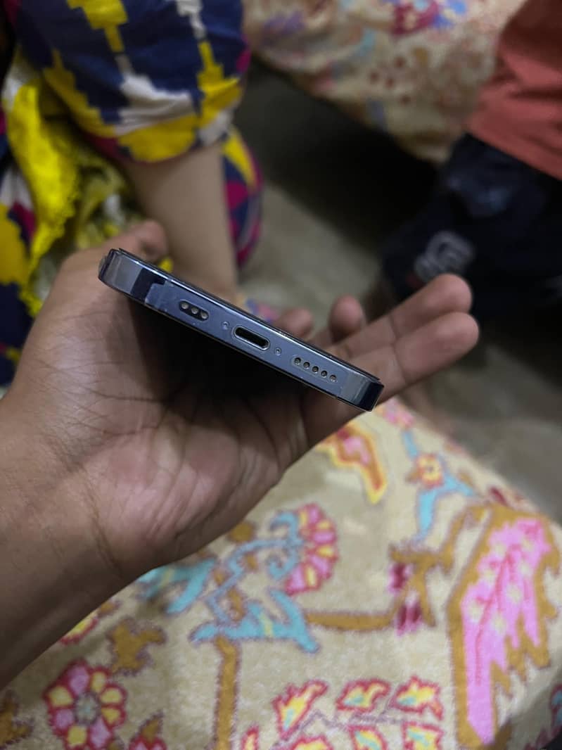 Apple iPhone 13 Pro 3
