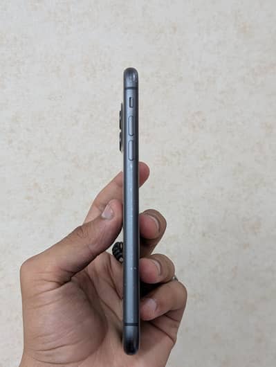 Apple iPhone 11 Factory Unlocked