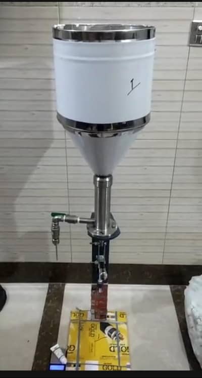liquid/ Shampoo Filling Machine