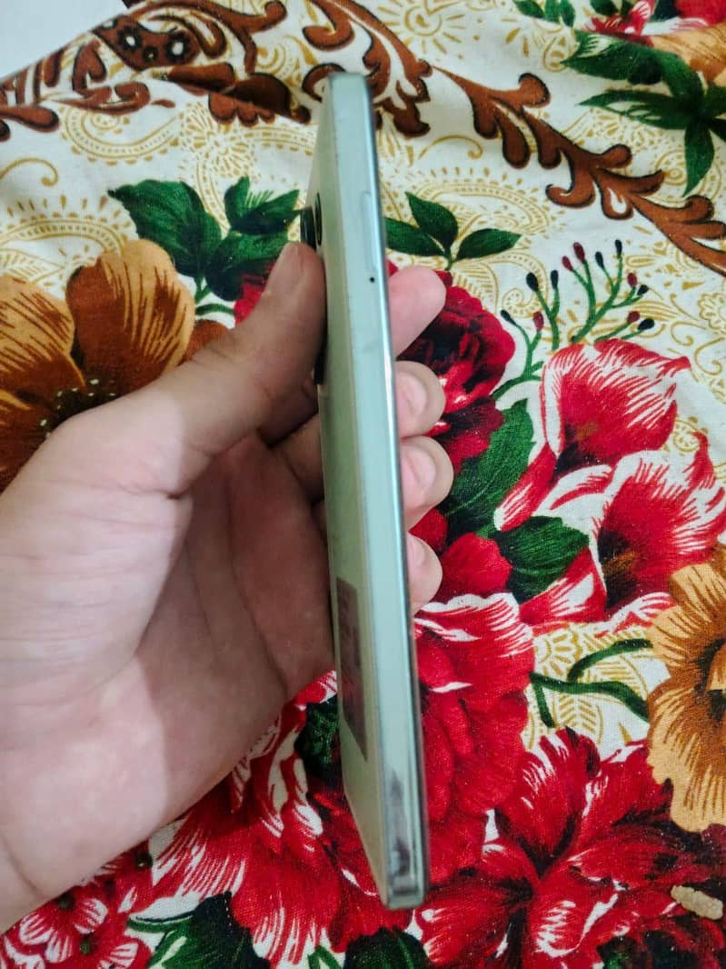 Tecno CAMON 20 3