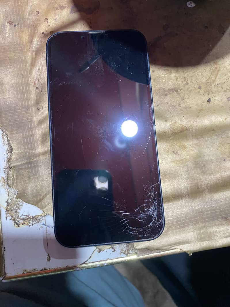 Apple iPhone 14 0