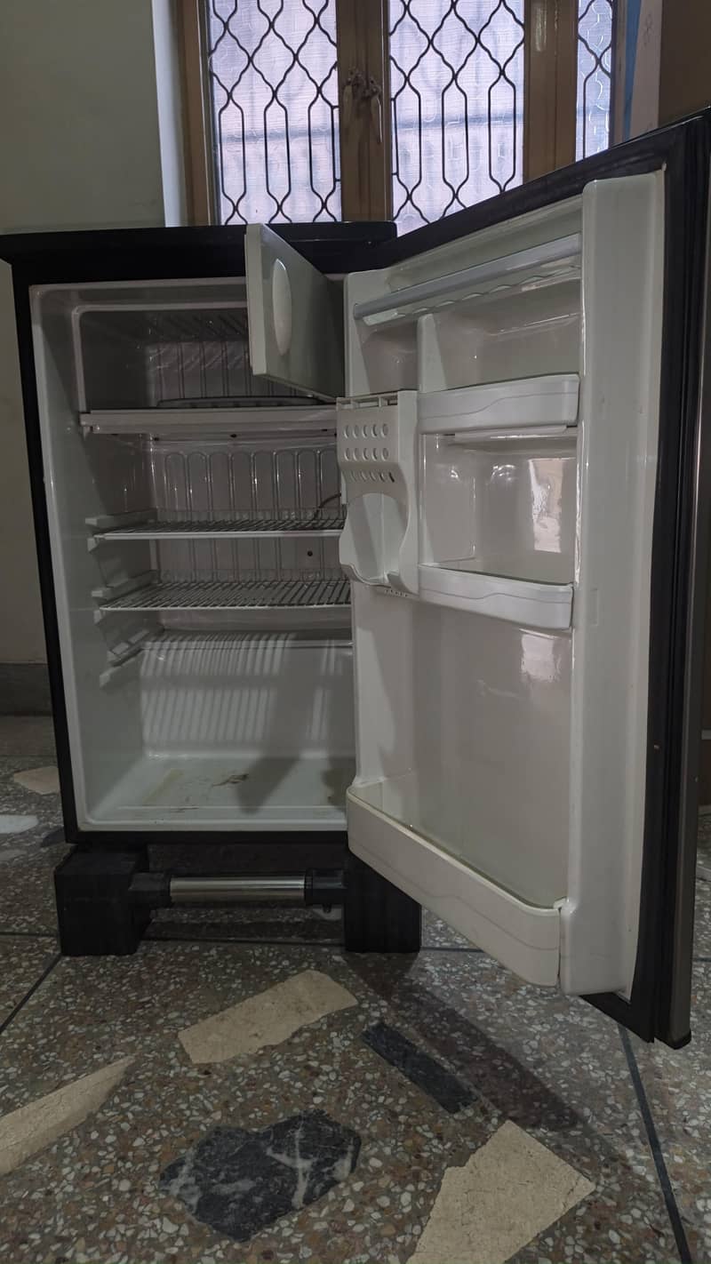 ORIENT REFRIGERATOR 6
