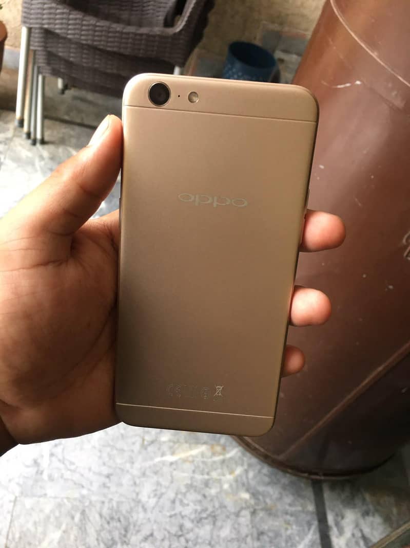 OPPO A57 1