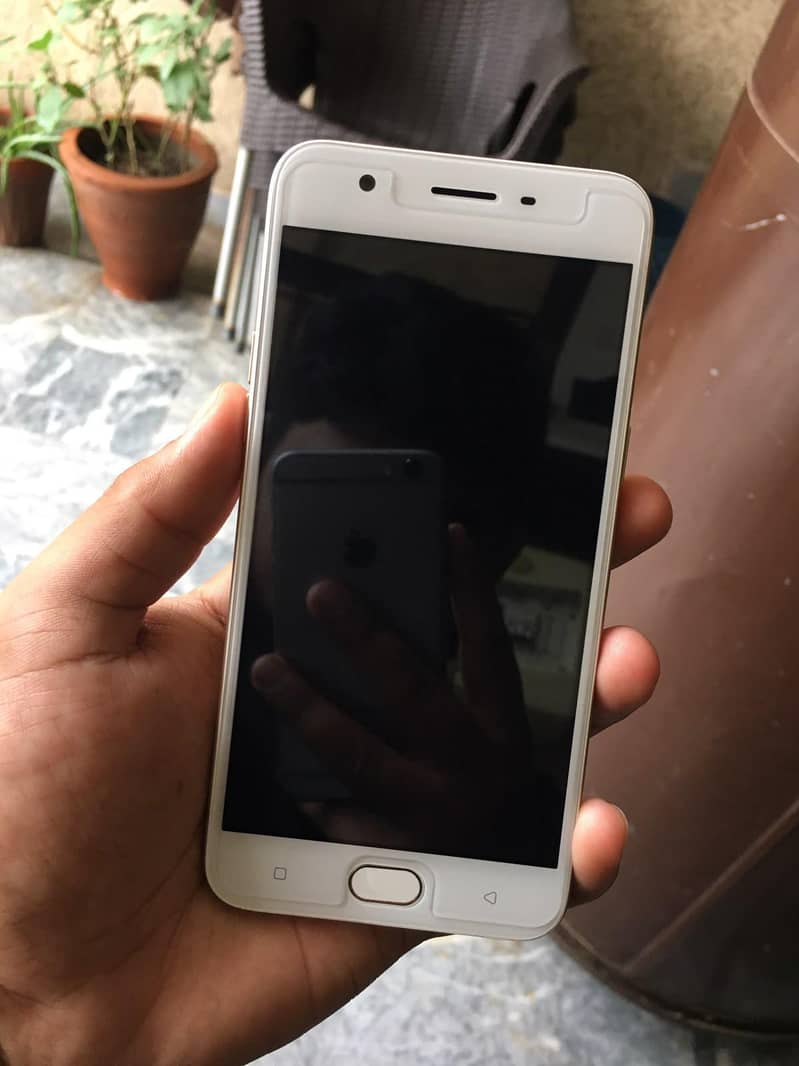 OPPO A57 5