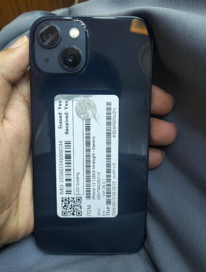 Apple iPhone 13 0