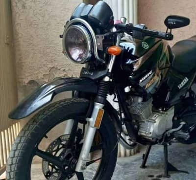 Yamaha ybr 125g black colour