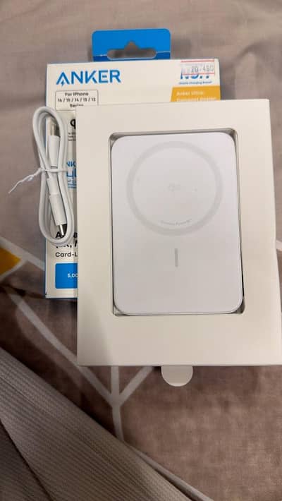 Anker ultra slim magnetic powerbank