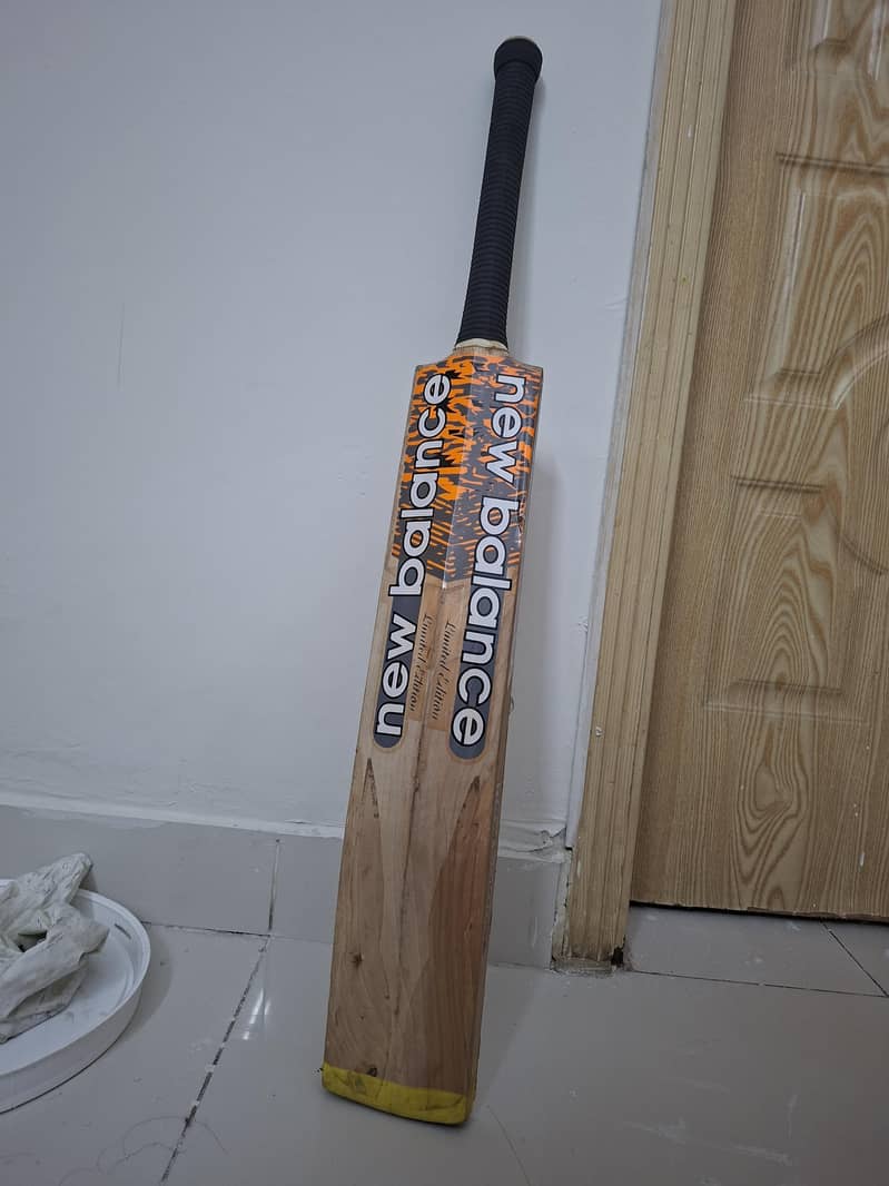 cricket bat 0