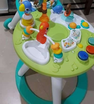 2 in 1 walk around activity table