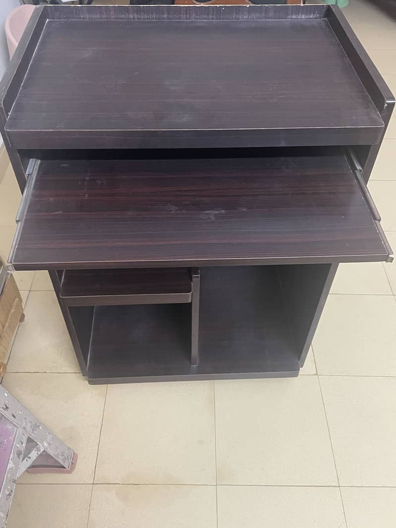 Computer table/trolly 1