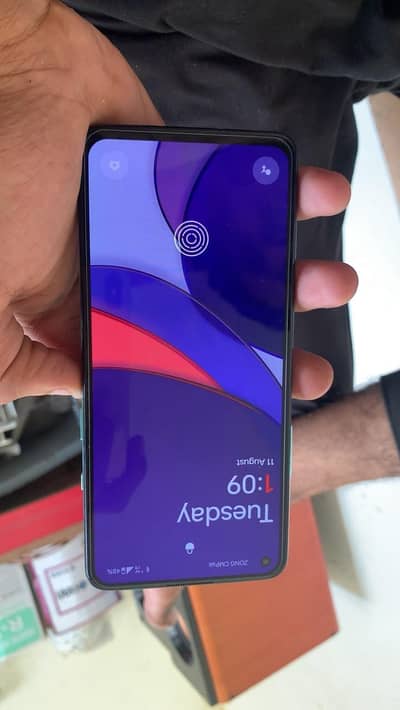 One Plus 8t