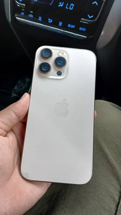 Apple iPhone 16 Pro Max