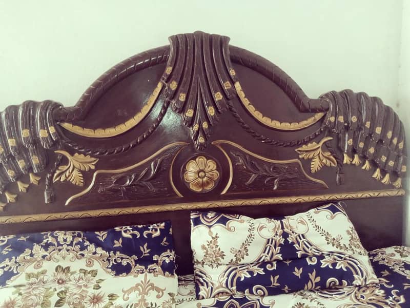 King Size Bed 4