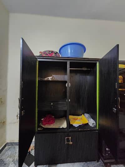 4 door wardrobes