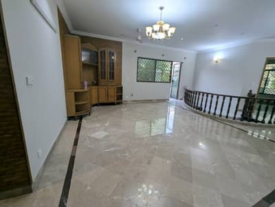 3 bedrooms portion with separate gate