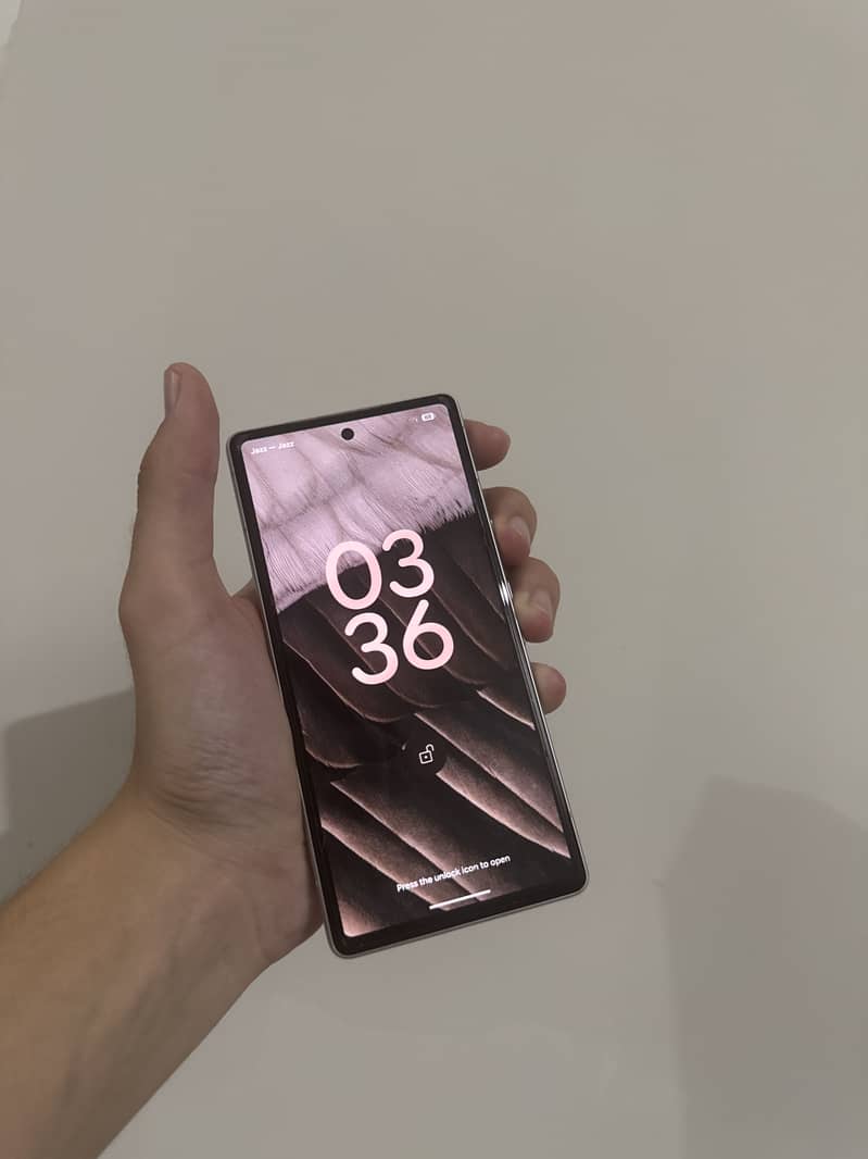 Google Pixel 7a 1