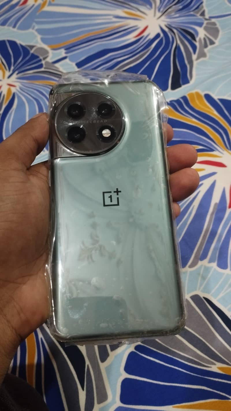 One Plus 11 4