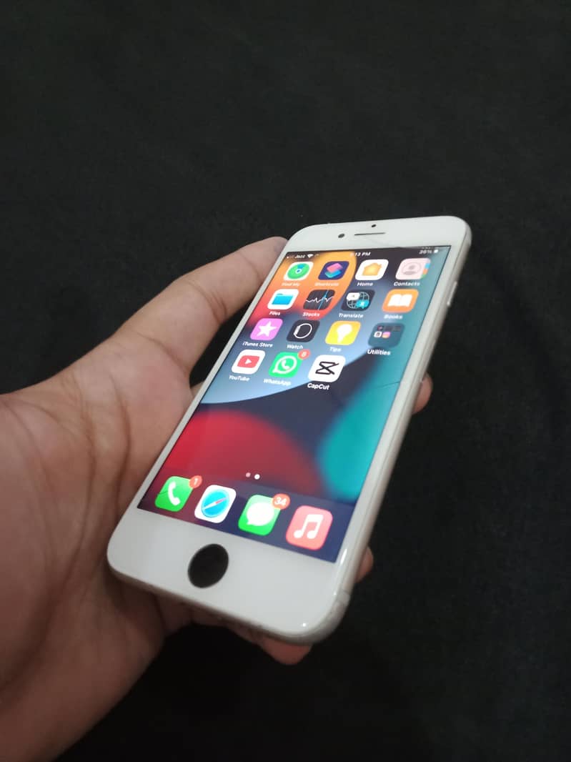 Apple iPhone 7 1