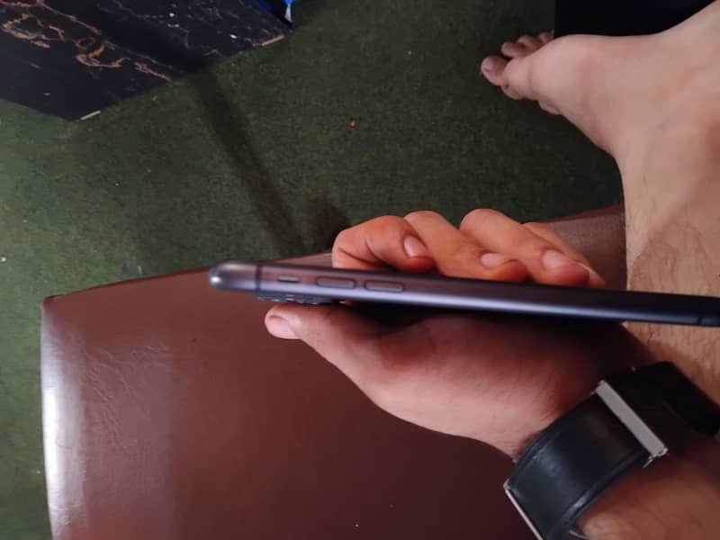 Apple iPhone 11 1