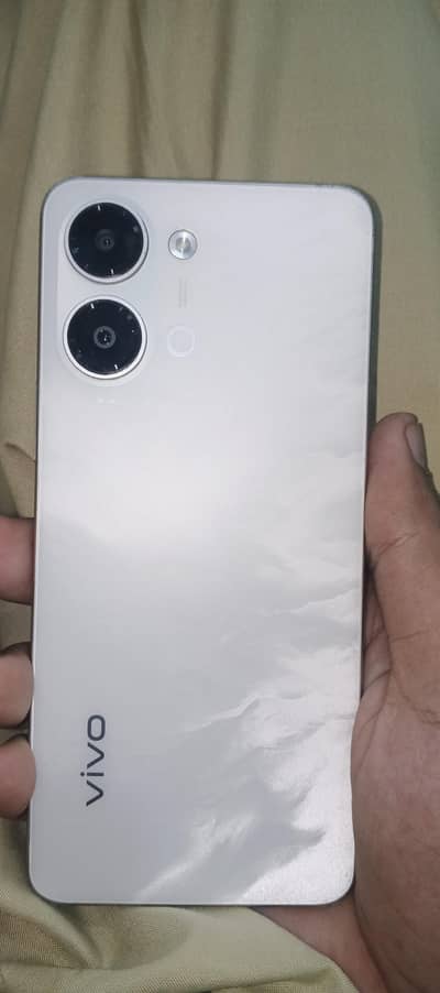Vivo y05 4+128 8month wronty