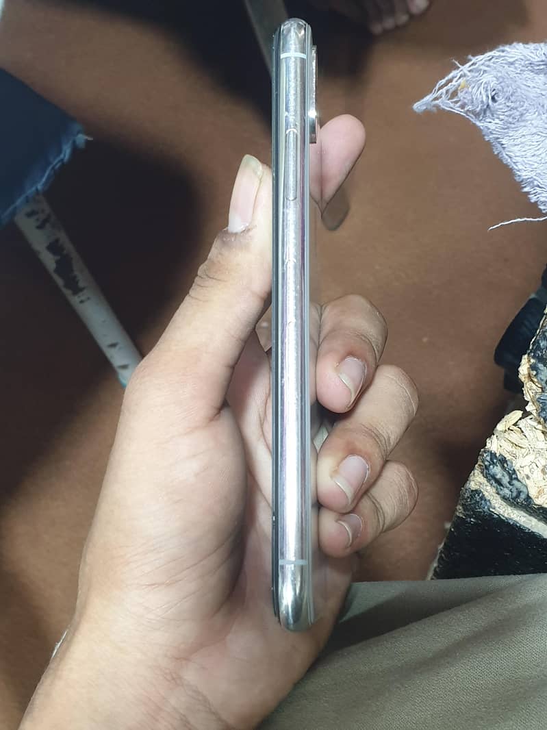 Apple iPhone X 1