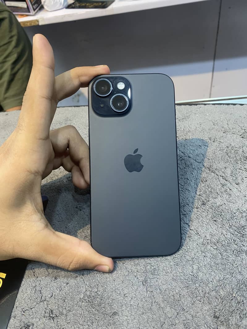 Apple iPhone 15 3