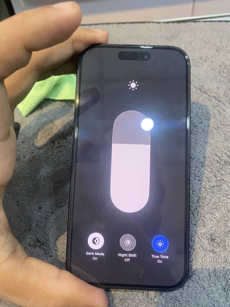 Apple iPhone 15 7