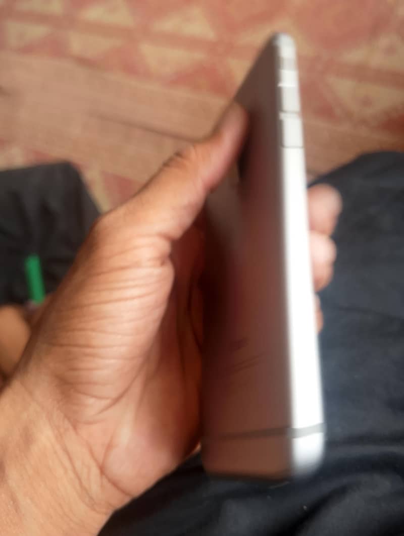Apple iPhone 6 1