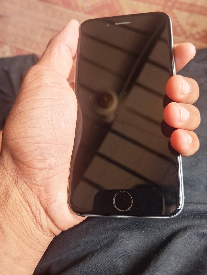 Apple iPhone 6 2