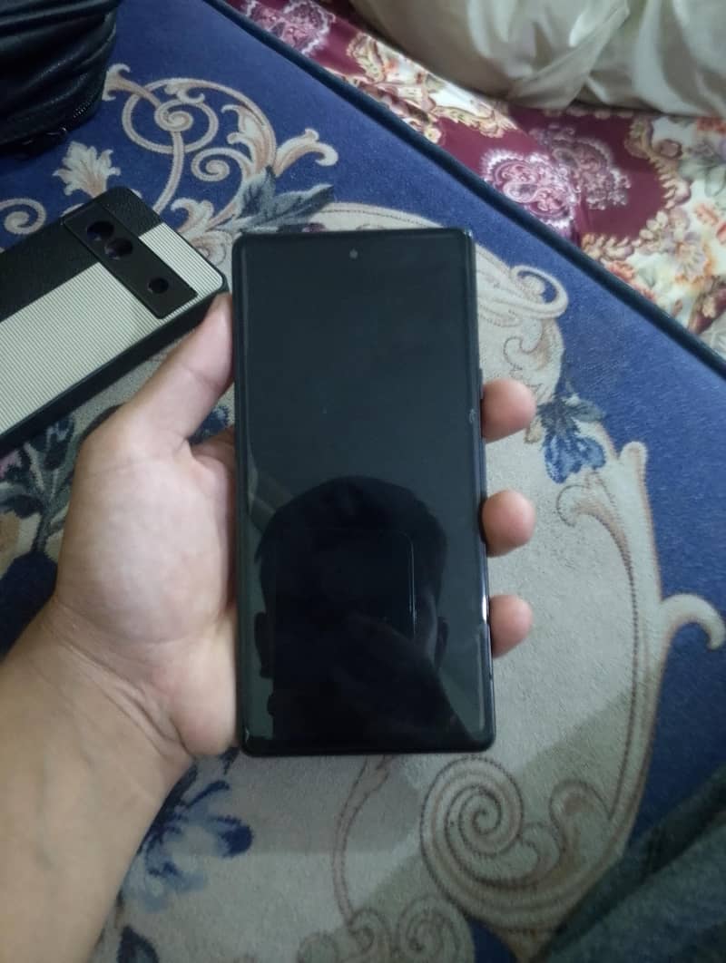 Google Pixel 7a 5