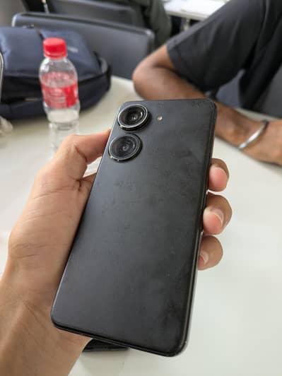 Asus ZenFone 9