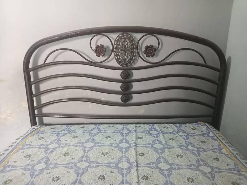 Double Bed Iron 1