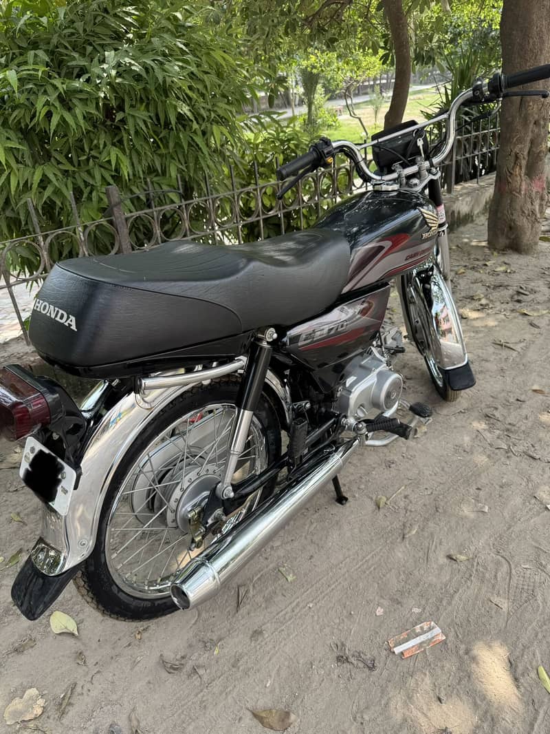 Cd 70 New Condition 8