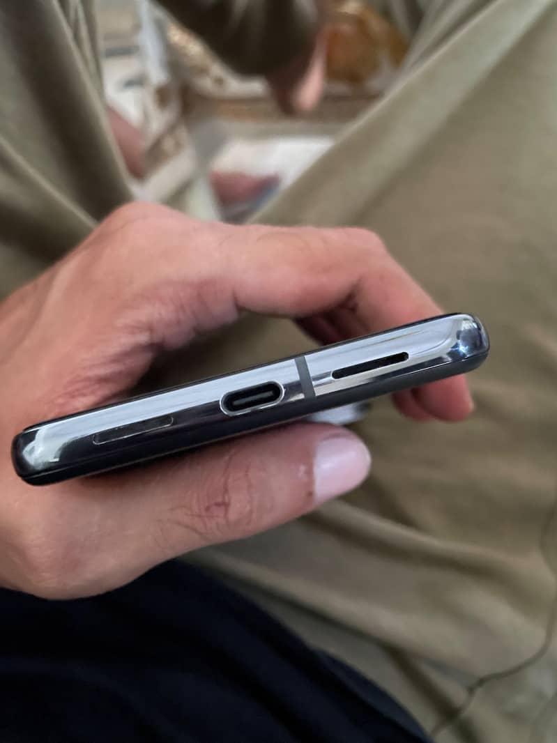Google Pixel 8 Pro 3
