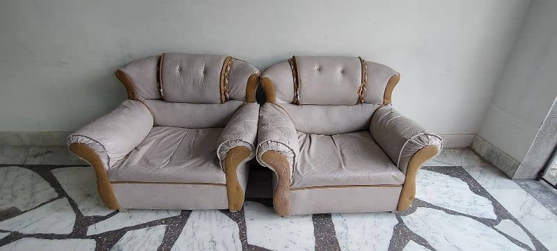 used sofa set 0