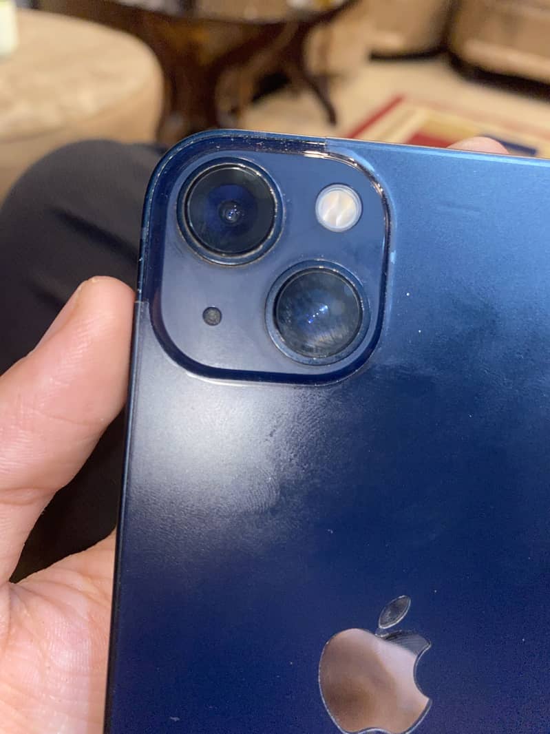 Apple iPhone 13 0