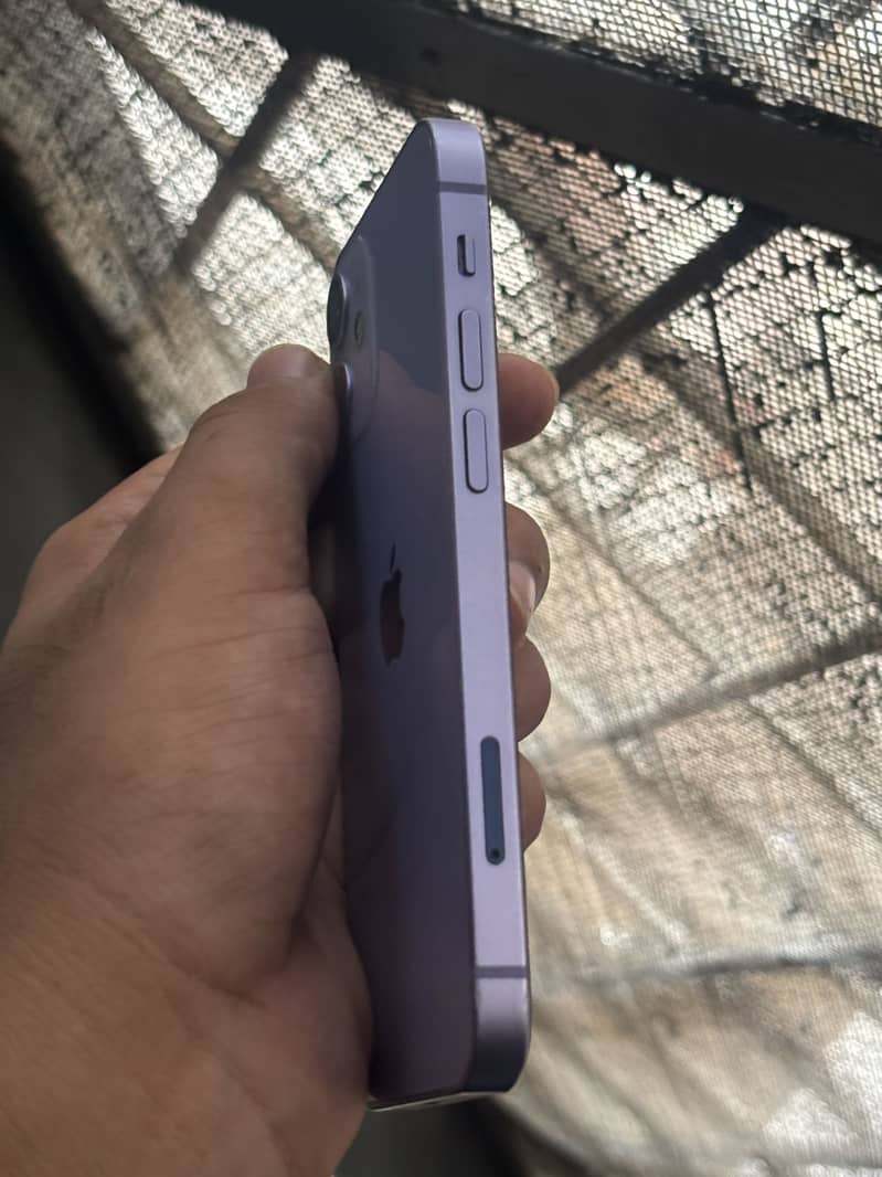 Apple iPhone 12 mini 1