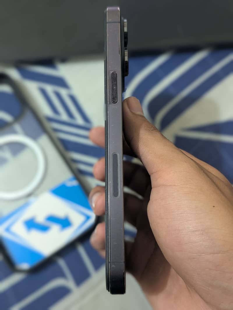 Apple iPhone 14 Pro Max 1
