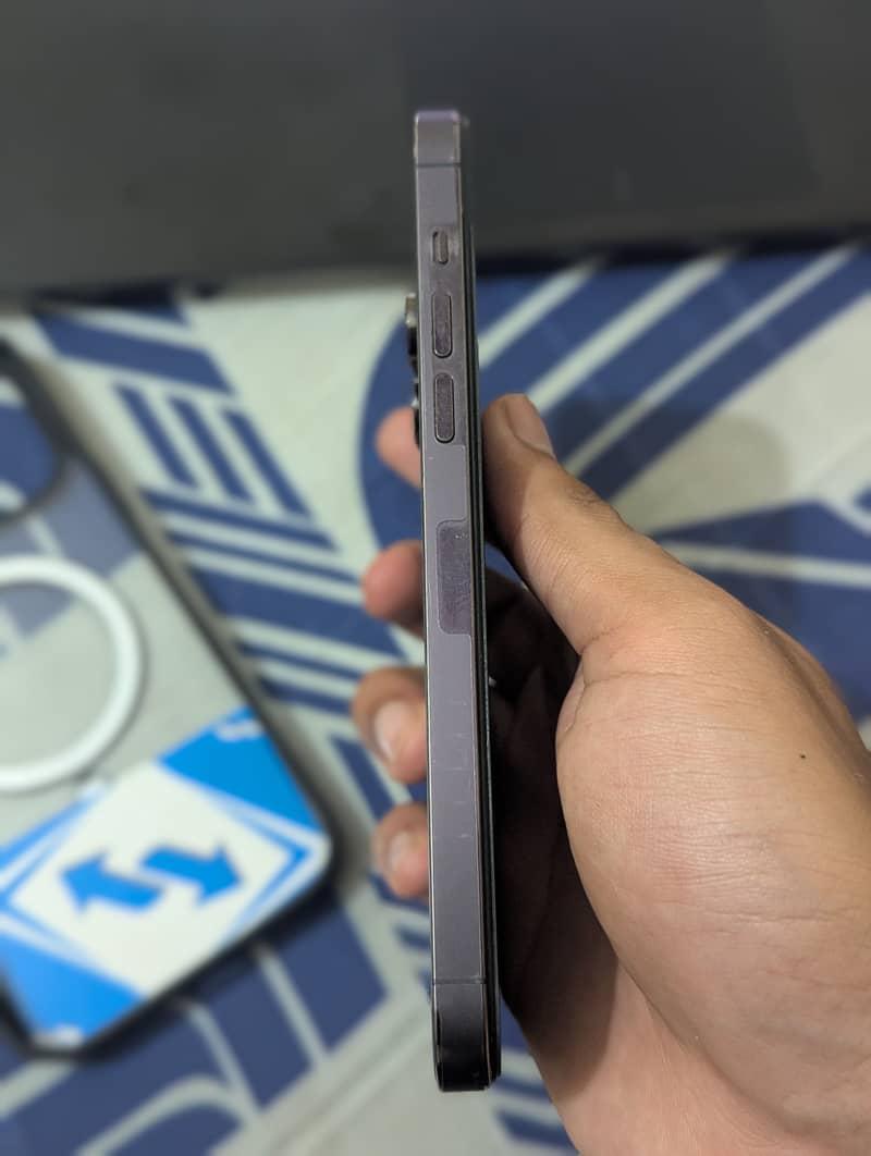 Apple iPhone 14 Pro Max 5