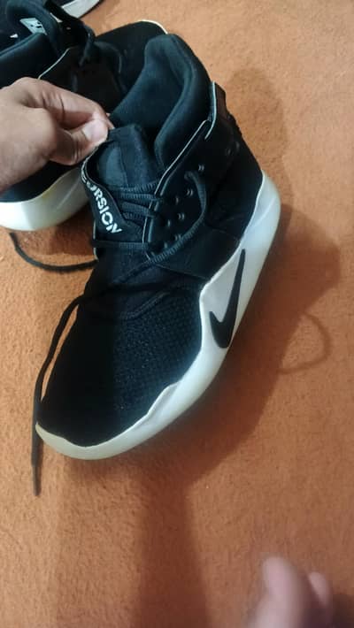 Incursion Mid Black