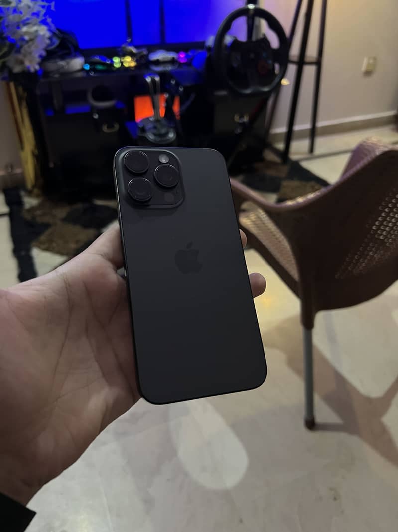 Apple iPhone 15 Pro Max 0