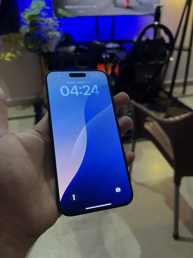 Apple iPhone 15 Pro Max 4