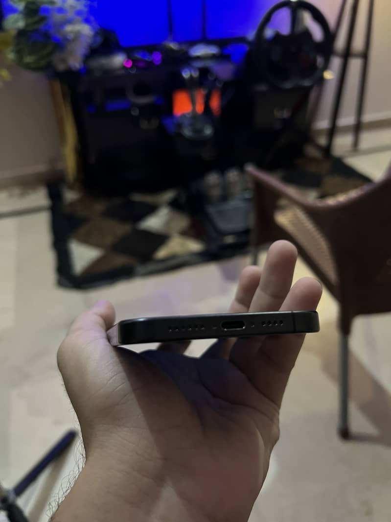 Apple iPhone 15 Pro Max 5