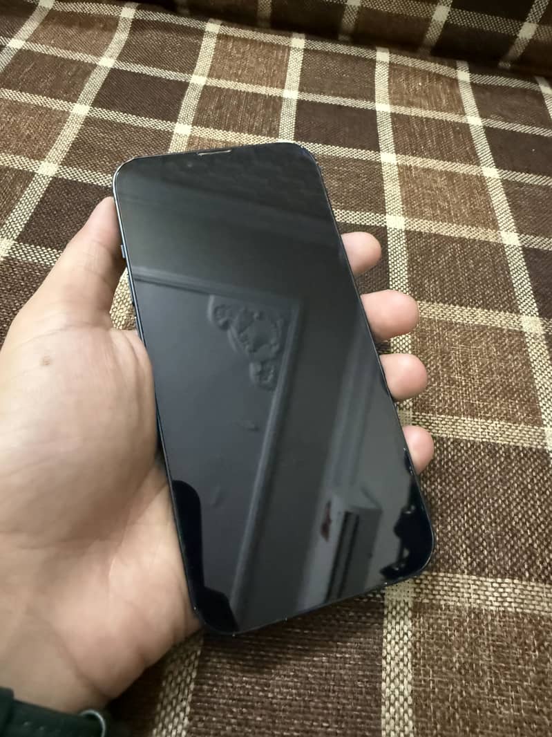 Apple iPhone 13 3